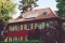 Zdjęcie przedstawia instalację solarną firmy Viessmann doposażającą istniejący budynek.